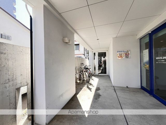 F・HOUSEの玄関写真
