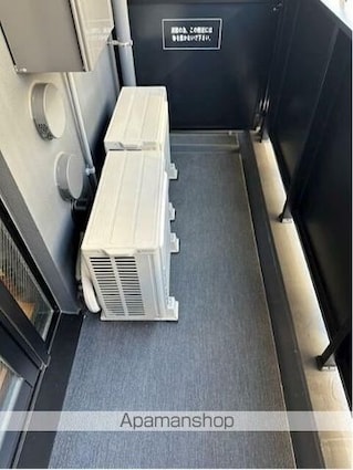 ＺＯＯＭ信濃町[2K/36.99m2]のバルコニー