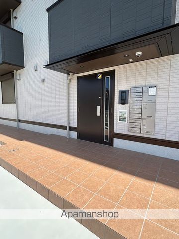 DーAVANCE今本町Bの玄関写真