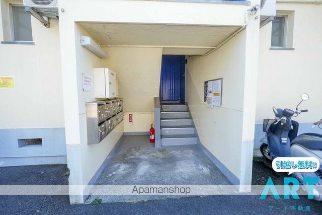 アルト堀江 4号棟の玄関写真