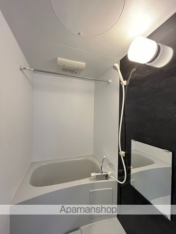 CRESTの内装写真
