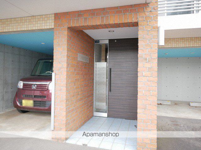STANDARDの玄関写真