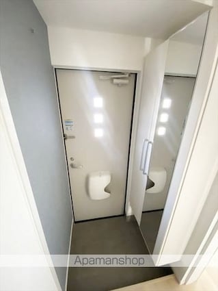 アゴーラ　Ａ棟[1LDK/39.17m2]の玄関