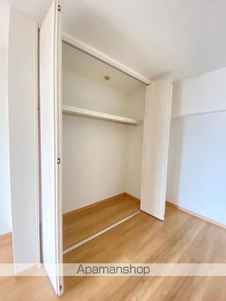 和歌山県和歌山市北新七軒丁[2LDK/69.3m2]の収納