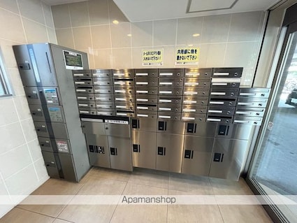 スカイタワー勝山[1LDK/43.47m2]のエントランス