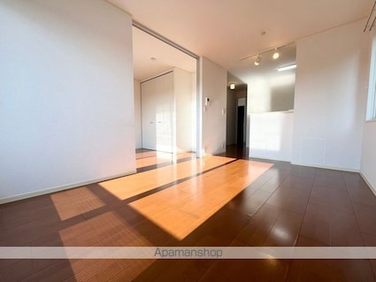 Ｋ　ＳＴＡＧＥ[2LDK/53.98m2]のリビング・居間