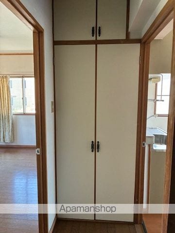 スカイマンション光の内装写真