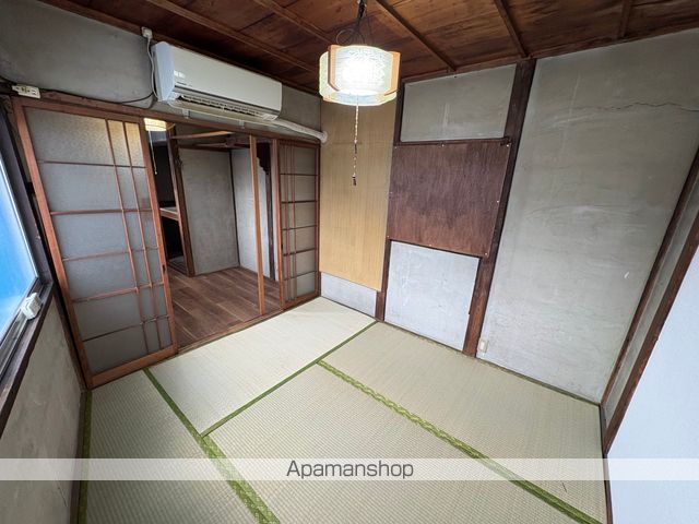 八尾市末広町2丁目戸建ての内装写真