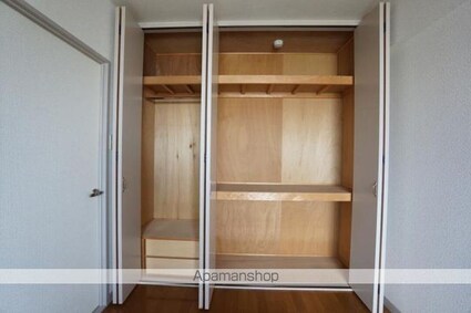 エシャンジゥル松山[3LDK/72m2]の収納