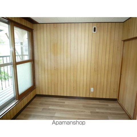 札幌市南区 2階建 築48年の内装写真