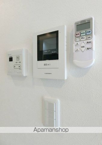 ハーミットクラブハウス三ツ沢南町A棟の内装写真