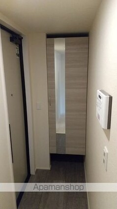 リヴィエール[3LDK/67.71m2]の玄関