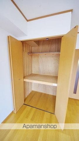 シャテロハイツ弐番館の内装写真