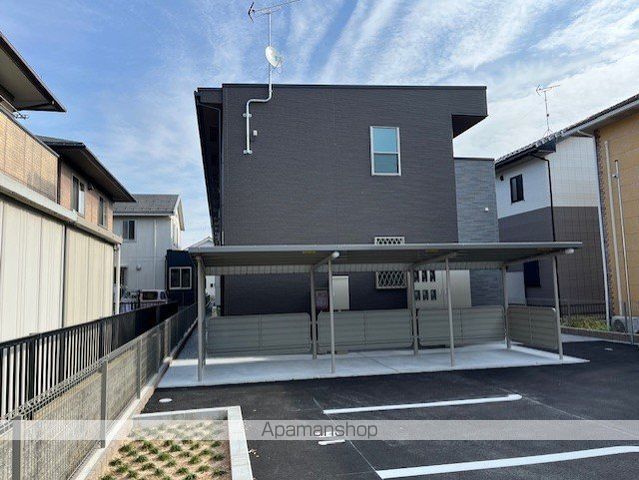 ブリリアントIIの外観写真