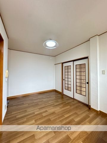 新遠里小野マンションの内装写真