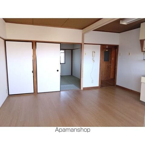 ハウスビル中切の内装写真
