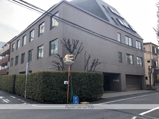 フジテラス用賀[1R/25.82m2]の外観2