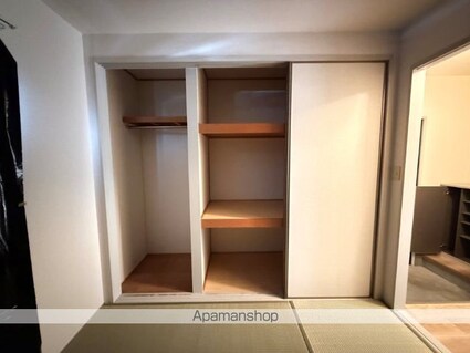 メゾン・ソレイユ　Ａ棟[2K/42.7m2]の収納