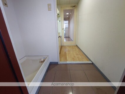 滋賀県湖南市石部東１丁目[1K/21m2]の玄関