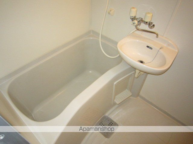 グレイスハイツ中山の内装写真