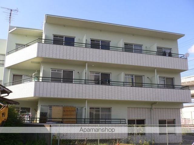 TS 1号館の外観写真