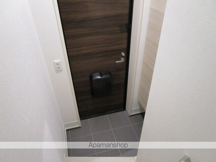 Ｎｐｌｕｓ．[1LDK/43.73m2]の玄関