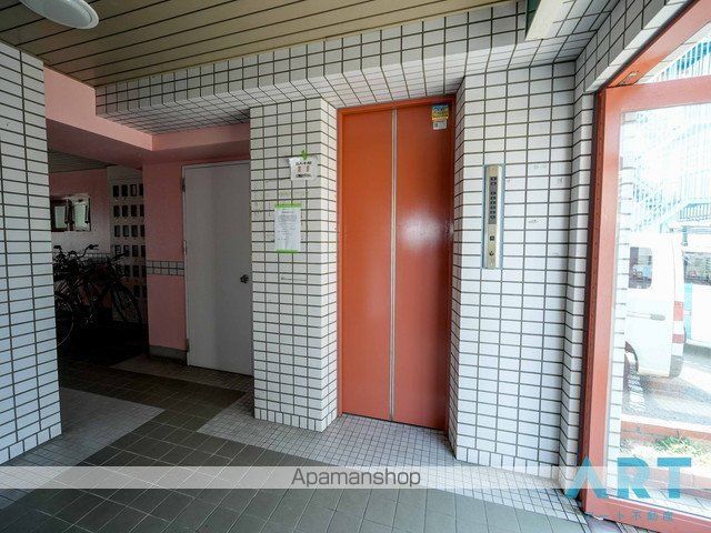 サクラメントハイツの玄関写真