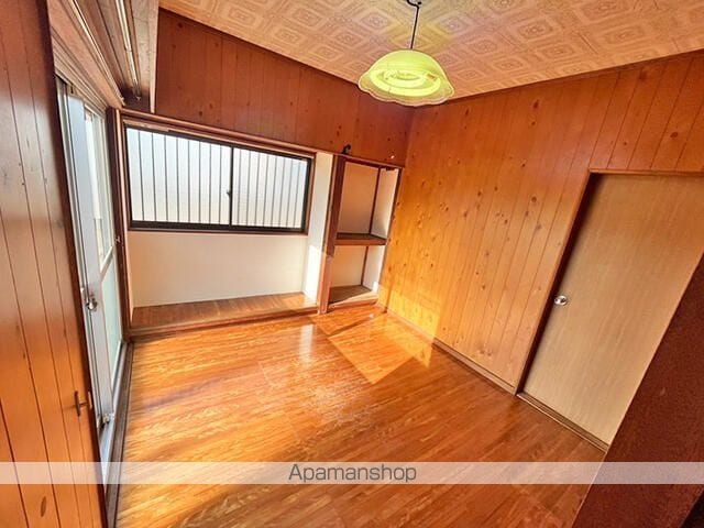小田急電鉄小田原線 愛甲石田駅 徒歩11分 2階建 築62年の内装写真