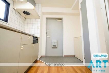 ピュアジュネスＭ・Ｊ・Ｋ[1K/26.64m2]の玄関