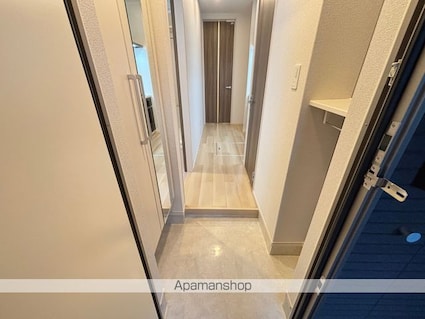 ラクーン堅田[1K/27.02m2]の玄関