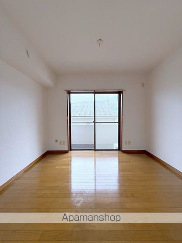 ラーチ鷺沼の内装写真