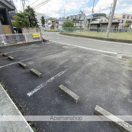 Ｓｕｒｐｌｕｓ　Ｏｎｅ恵比寿[1K/18.9m2]の駐車場2