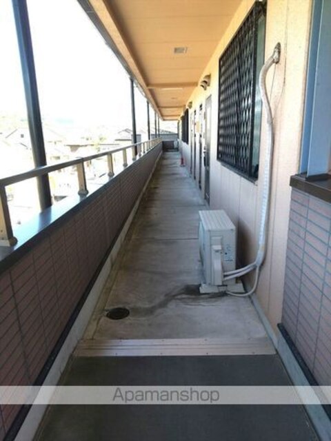和歌山県海南市重根[2LDK/63.5m2]の共用部4