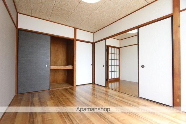 ネット101の内装写真