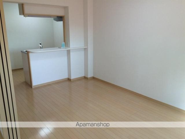 クレスト小松[1LDK/41m2]のリビング・居間