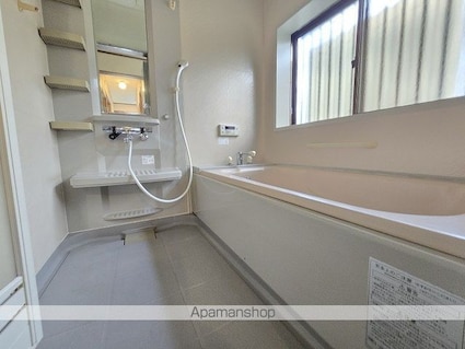 髙村貸家[3LDK/70.28m2]のバス