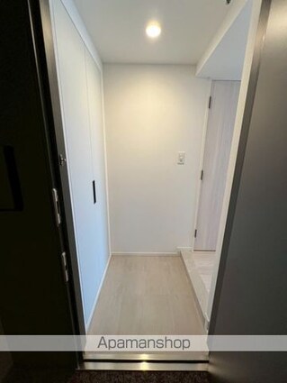 東京都新宿区西落合２丁目[1LDK/37.67m2]の玄関