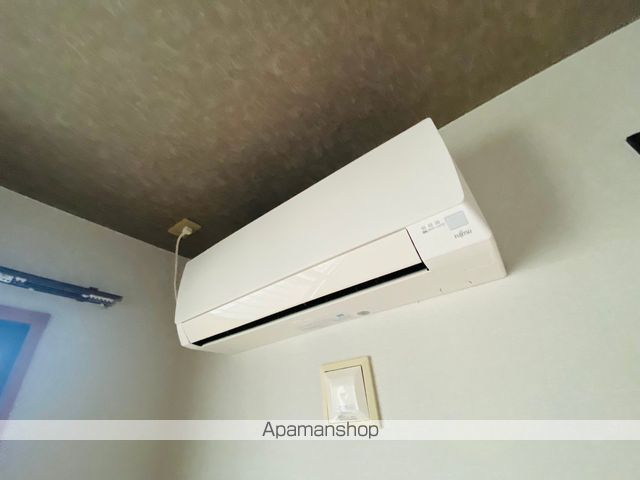 NEW PIAZZA西桔梗の内装写真