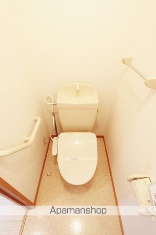ファミール三軒屋 A棟の内装写真