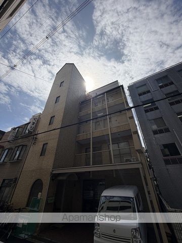 淀川西山マンションの外観写真