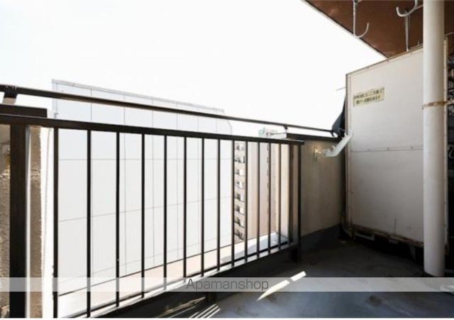 東京都世田谷区松原２丁目[1R/29.52m2]のバルコニー