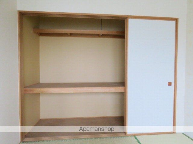 メゾンドインペリアルIIの内装写真