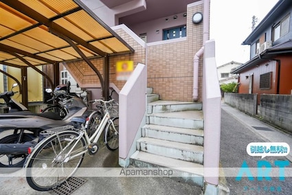 ブラウンハイム土居田[1K/24.8m2]のエントランス