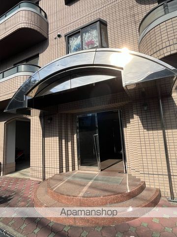 グランディール東山の玄関写真