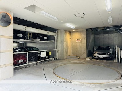 セントラルレジデンス番町シティタワー[1LDK/36.05m2]の駐車場