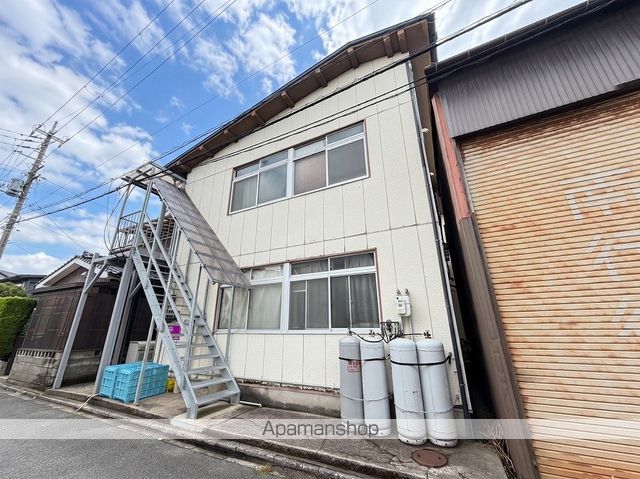 大装マンションの外観写真