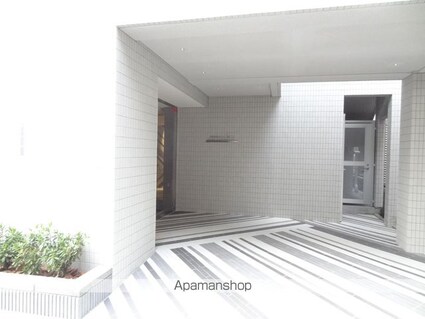 プレミアムキューブＧ市谷甲良町[1K/25.2m2]のエントランス