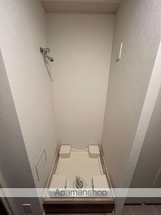 東京都新宿区百人町３丁目[1LDK/30.38m2]の内装1