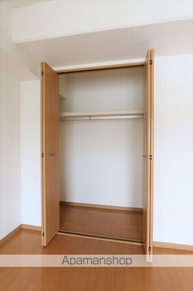 メゾンＭＢ喜与町[2LDK/57.6m2]の収納