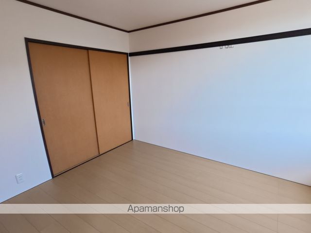ファミール鹿志村の内装写真